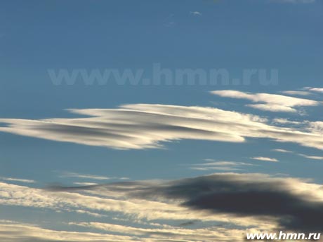 -  - Altocumulus lenticularis (A lent)